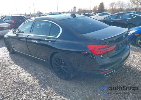 2016 BMW 750I xDrive из США, поврежденный, VIN WBA7F2C59GG420046